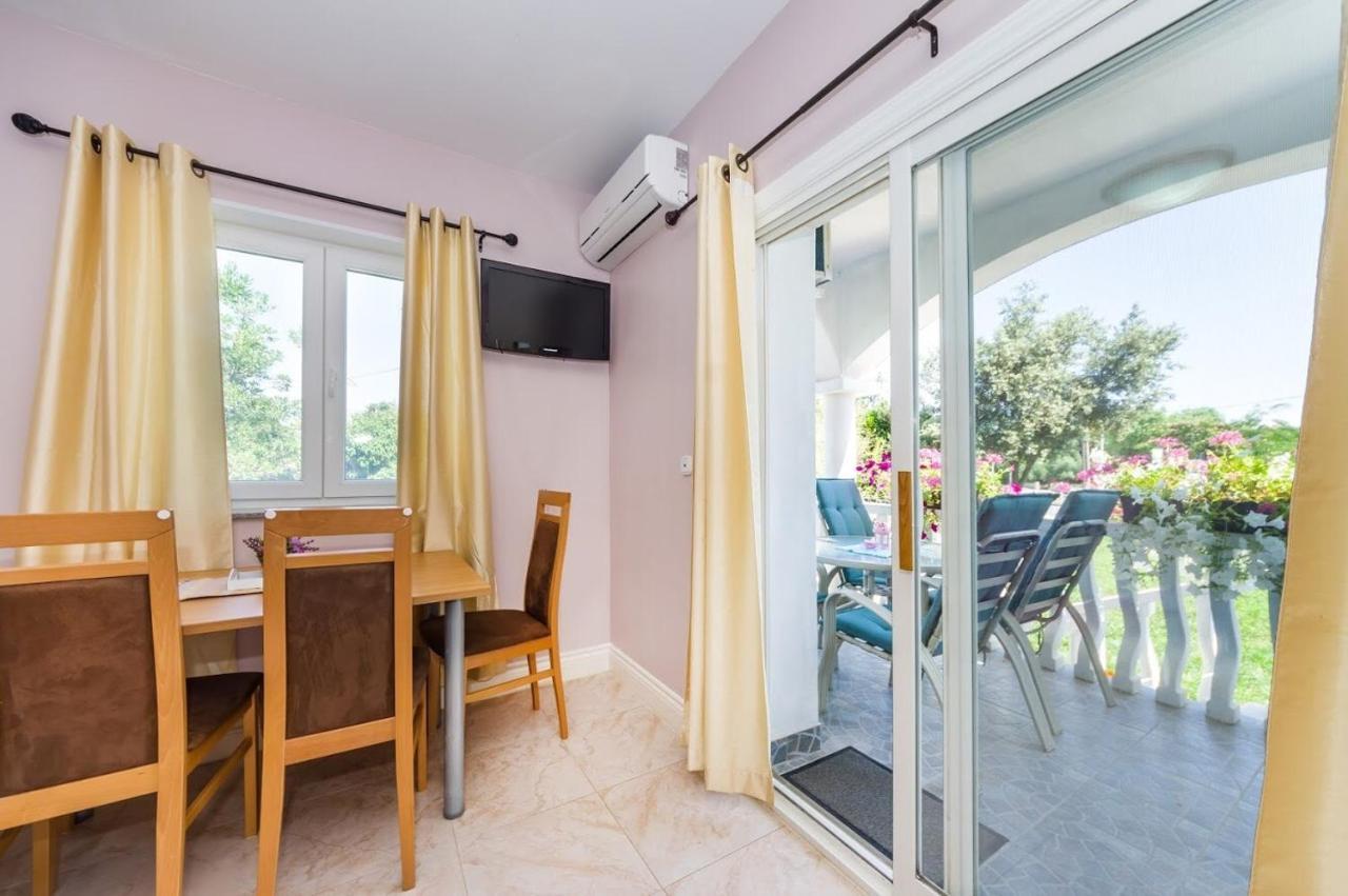 Apartma With A Parking Space Zaton, Zadar - 15000 Zaton (Zadar)